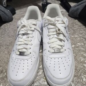 Men's White Athletic Shoes